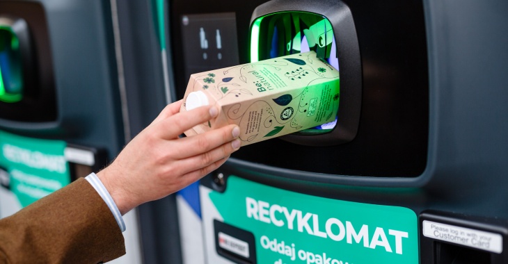 Projekt Tetra Pak, REMONDIS, Auchan - opakowania kartonowe są przyjmowane w recyklomatach