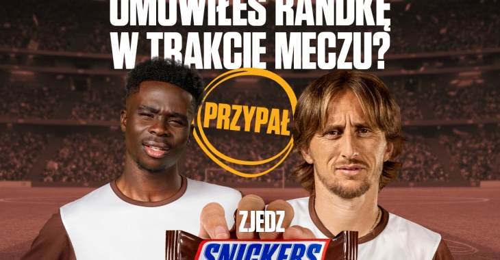 Piłkarze Luka Modrić i Bukayo Saka w najnowszej kampanii Snickers®