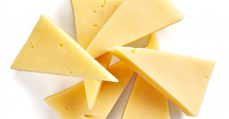 Jak bezpiecznie produkować ser w przetwórstwie farmerskim?