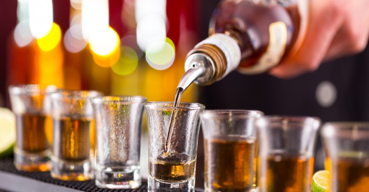 7 proc. Polaków pije alkohol w sposób prowadzący do uzależnienia