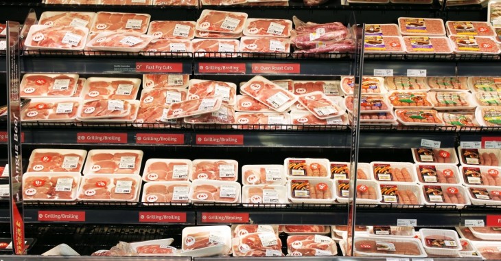 Ponad połowa Polaków chce ograniczyć spożycie mięsa
