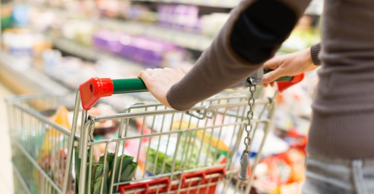 Polacy coraz bardziej świadomie robią zakupy spożywcze