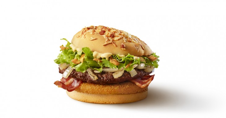 Noworoczna niespodzianka dla fanów Burgera Drwala. Wariant z grillowaną cebulą właśnie pojawił się w McDonald’s®!