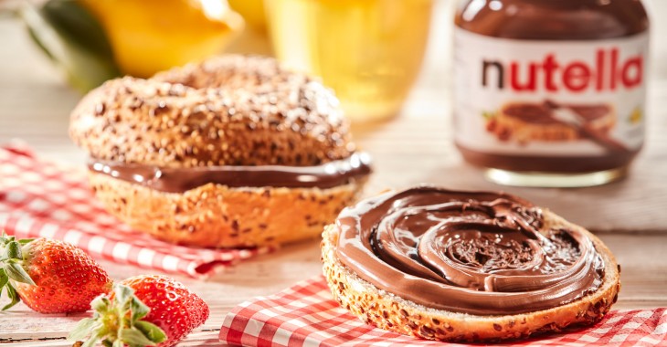 ŚWIATOWY DZIEŃ KREMU NUTELLA®  PODZIELMY SIĘ UŚMIECHEM, KTÓRYM OBDARZA NAS NUTELLA